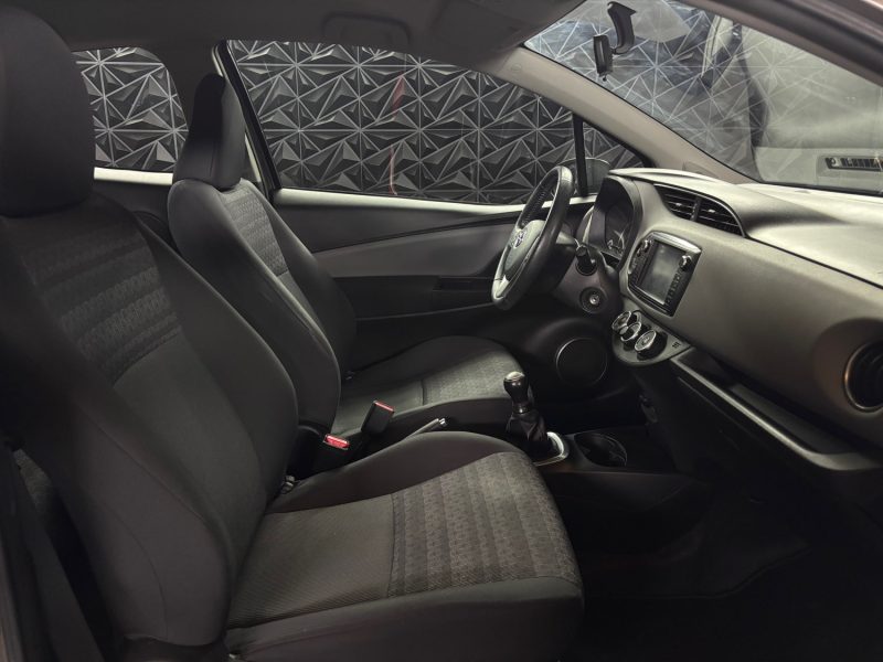 TOYOTA YARIS VVT-i Active 5p GARANTIE 6 MOIS