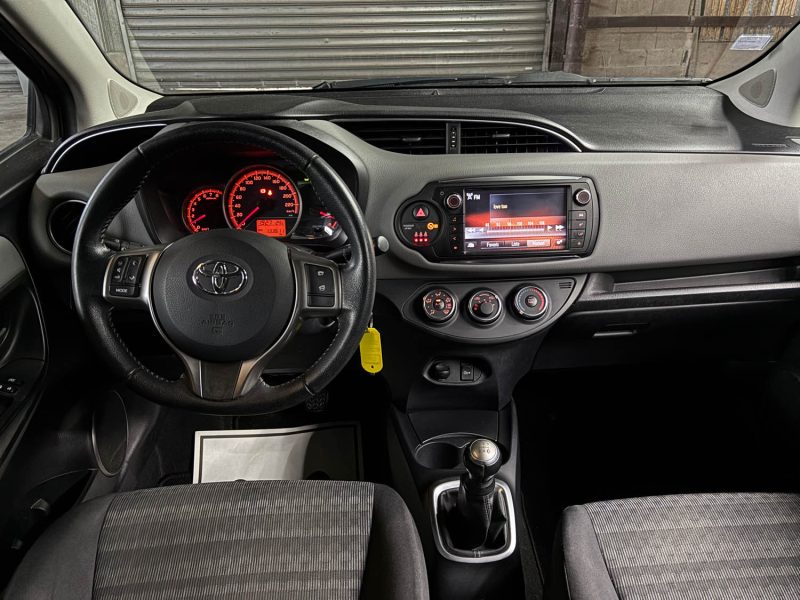 TOYOTA YARIS VVT-i Active 5p GARANTIE 6 MOIS