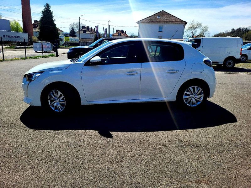 PEUGEOT 208 2021