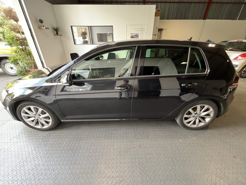 VOLKSWAGEN GOLF 2015