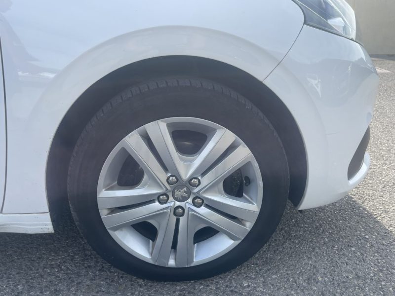 PEUGEOT 208 1.2 82CV PACK STYLE CT OK CLIM GARANTIE
