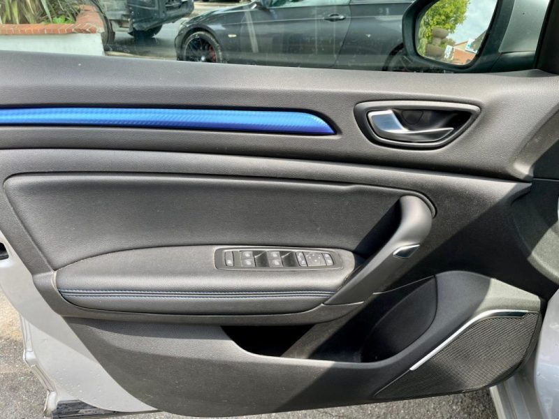 RENAULT MEGANE IV 1.3 TCE 160 GT Line EDC