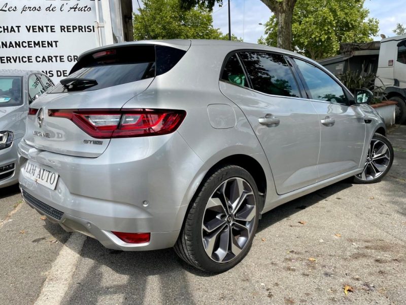 RENAULT MEGANE IV 1.3 TCE 160 GT Line EDC