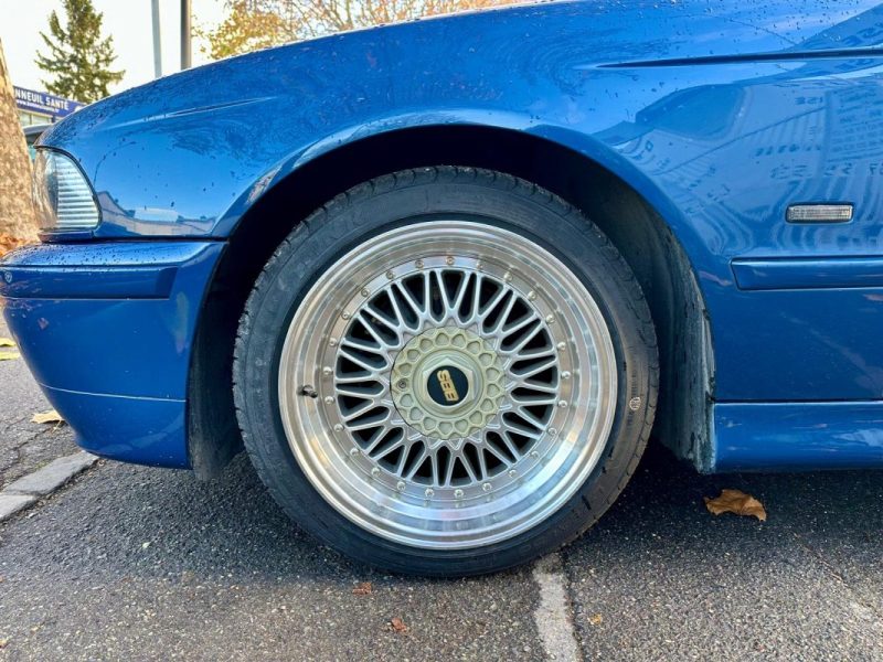 BMW SERIE 5 E39 520i 170ch PACK SPORT