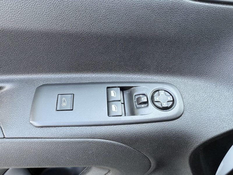 PEUGEOT PARTNER 2020