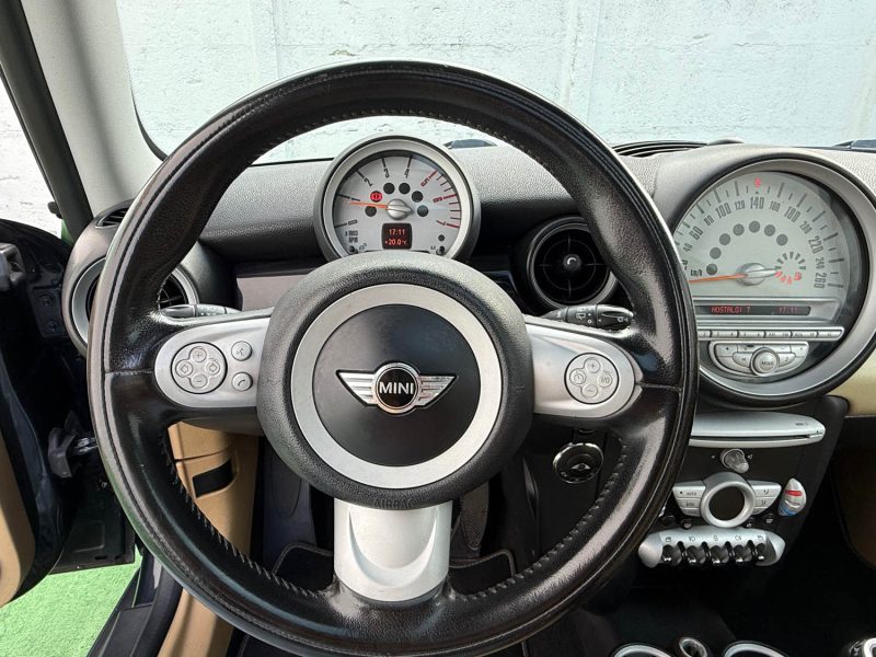 MINI CLUBMAN 1.6D - 16V 110 CV TURBO COOPER D/TOIT OURANT PANORAMIQUE/BVM 6/ GARANTIE 6 MOIS