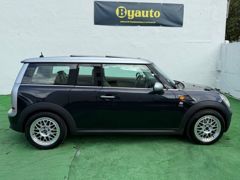 MINI CLUBMAN 1.6D - 16V 110 CV TURBO COOPER D/TOIT OURANT PANORAMIQUE/BVM 6/ GARANTIE 6 MOIS