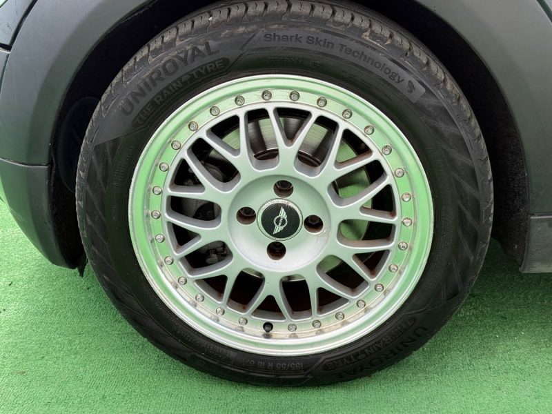 MINI CLUBMAN 1.6D - 16V 110 CV TURBO COOPER D/TOIT OURANT PANORAMIQUE/BVM 6/ GARANTIE 6 MOIS