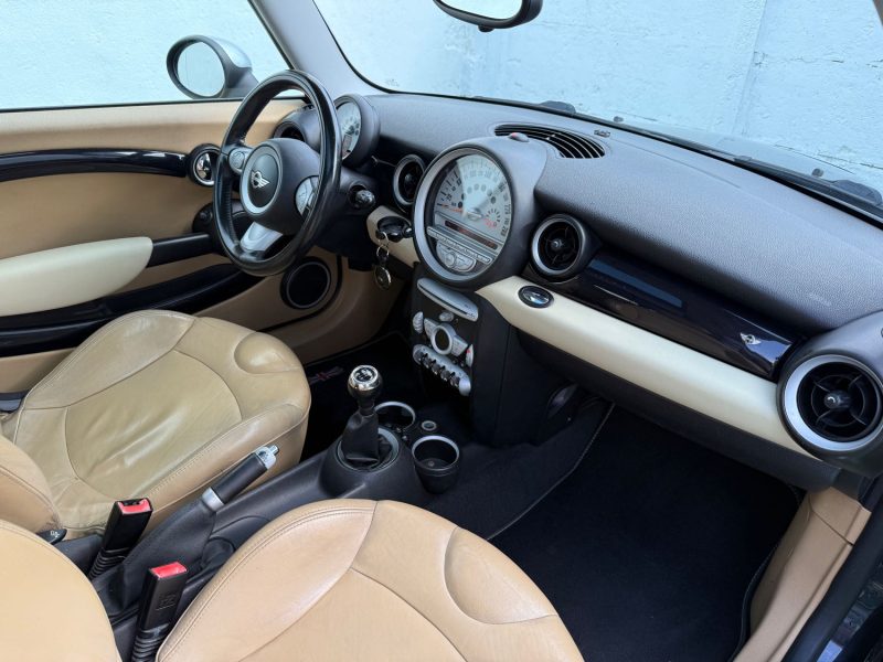 MINI CLUBMAN 1.6D - 16V 110 CV TURBO COOPER D/TOIT OURANT PANORAMIQUE/BVM 6/ GARANTIE 6 MOIS