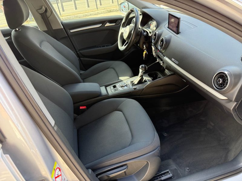 AUDI A3 SPORTBACK 30 TDI 116cv BUSINESS LINE S-TRONIC 7 - GARANTIE