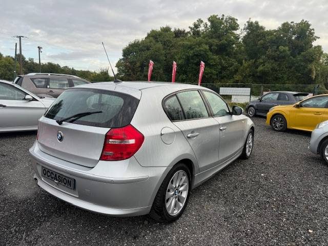BMW 1er 118i  2010 - 57927 KM