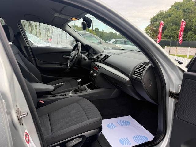 BMW 1er 118i  2010 - 57927 KM