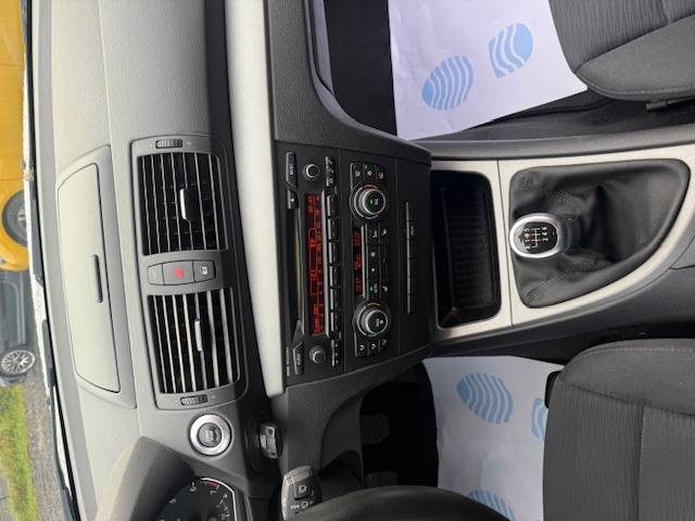 BMW 1er 118i  2010 - 57927 KM