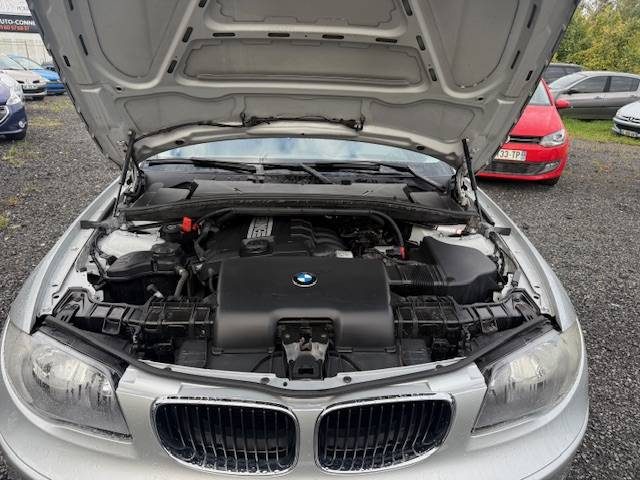 BMW 1er 118i  2010 - 57927 KM