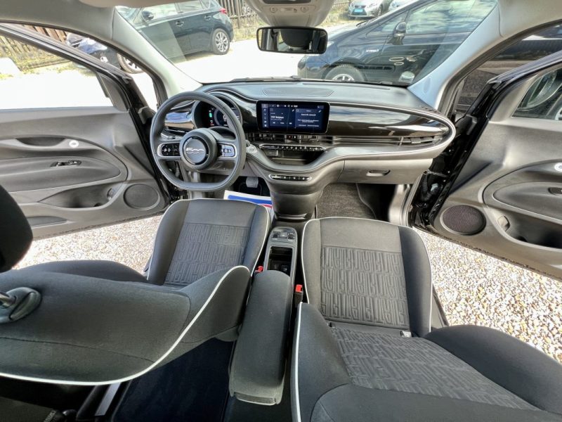 FIAT 500E France Edition 118cv 03/2024