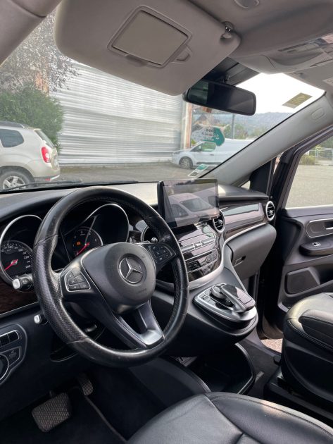 MERCEDES BENZ CLASSE V  2016 AVANGARDE 8 PLACES 