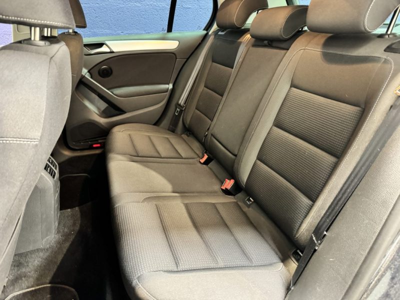 VOLKSWAGEN GOLF VI  2010