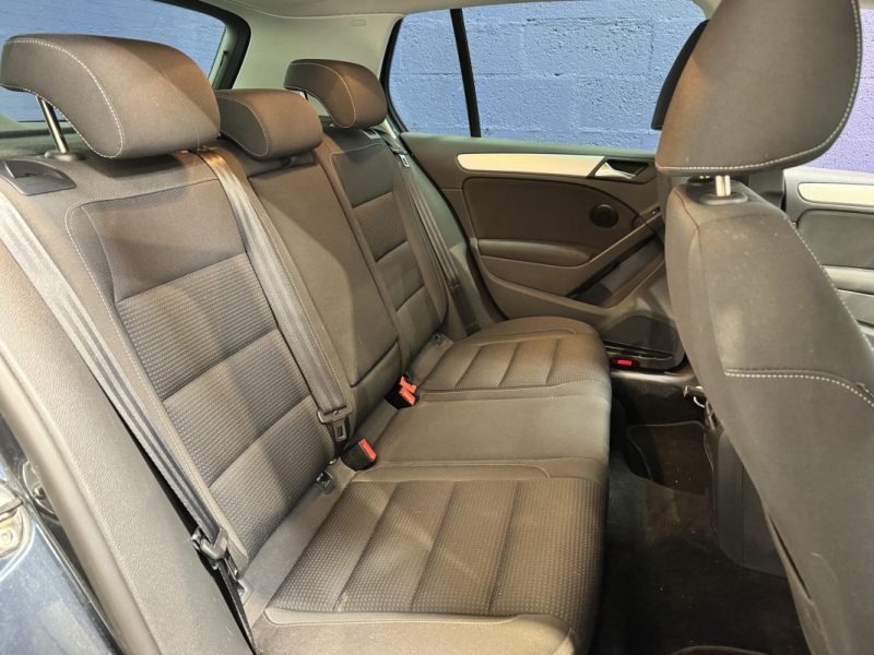 VOLKSWAGEN GOLF VI  2010