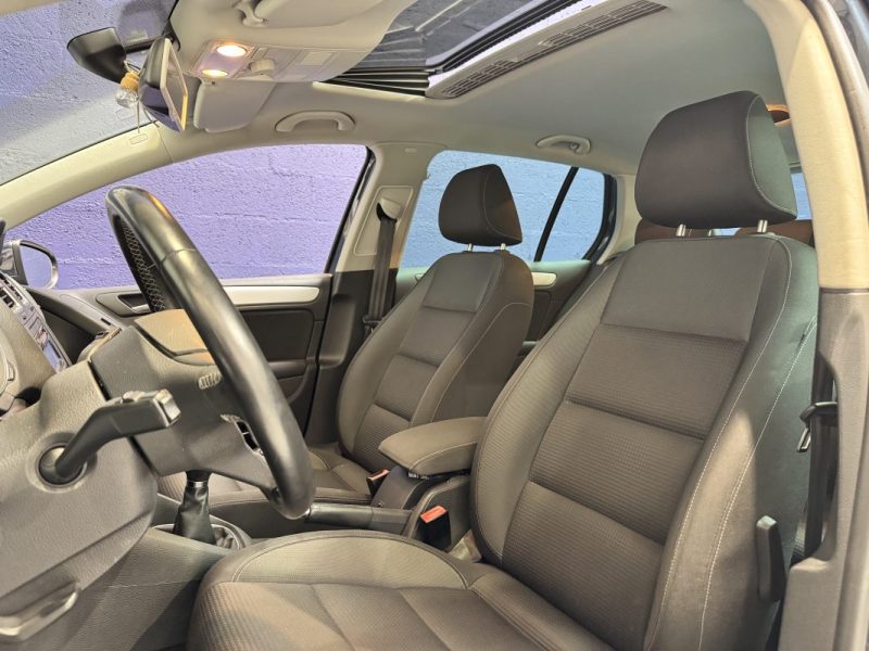 VOLKSWAGEN GOLF VI  2010