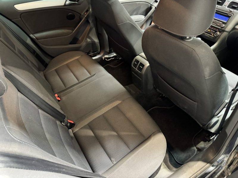 VOLKSWAGEN GOLF VI  2010