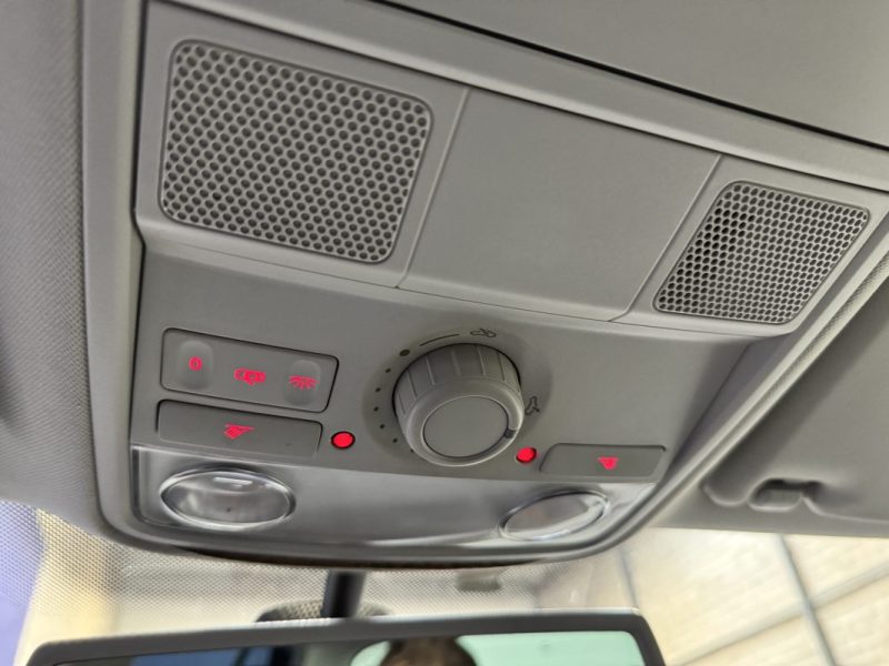 VOLKSWAGEN GOLF VI  2010