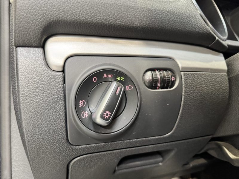 VOLKSWAGEN GOLF VI  2010