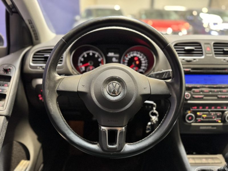 VOLKSWAGEN GOLF VI  2010