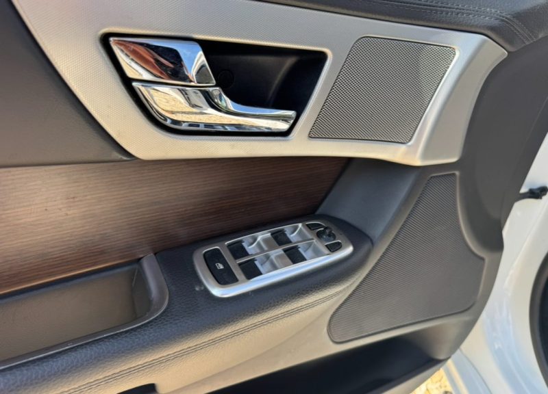 JAGUAR XF 2.2D 200CV Edition Luxe