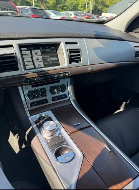 JAGUAR XF 2.2D 200CV Edition Luxe