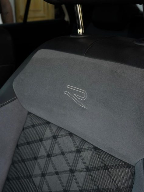 VOLKSWAGEN T-ROC 2023 1.5 TSI R LINE 