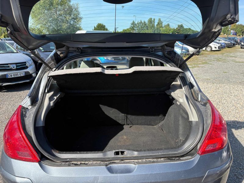 Peugeot 5 Portes 1.6 HDi 16V 110 cv  garantie 12 mois