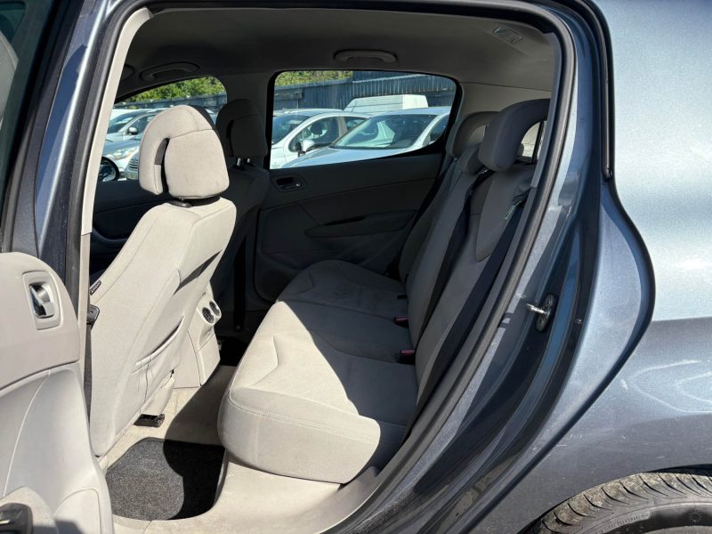 Peugeot 5 Portes 1.6 HDi 16V 110 cv  garantie 12 mois