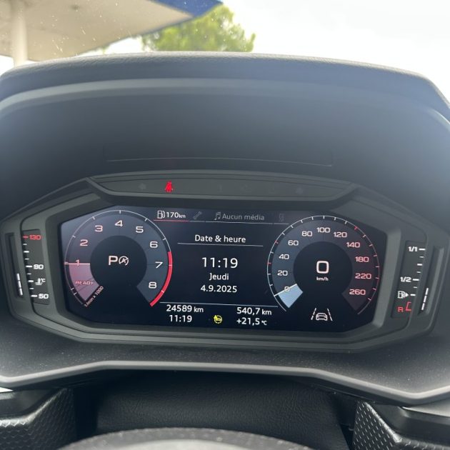 AUDI A1 SPORTBACK 30 TFSI 110 CV Advanced 2 S-tronic Garantie 12 Mois Gris Manhattan 1ere Main TVA 