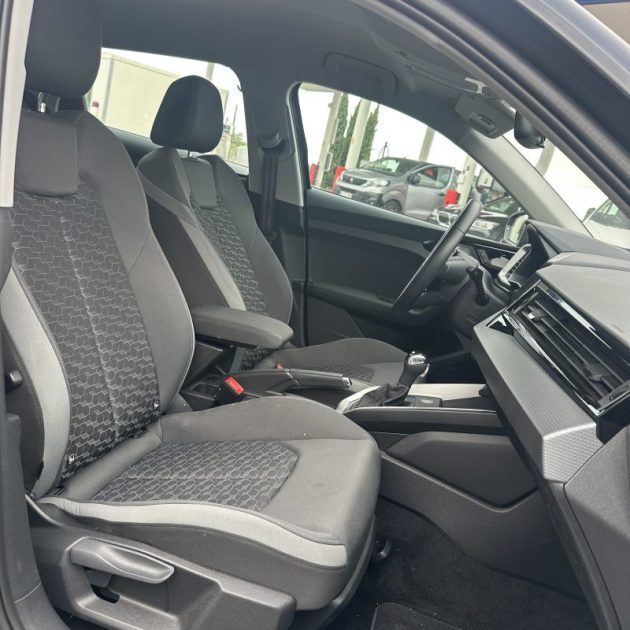 AUDI A1 SPORTBACK 30 TFSI 110 CV Advanced 2 S-tronic Garantie 12 Mois Gris Manhattan 1ere Main TVA 