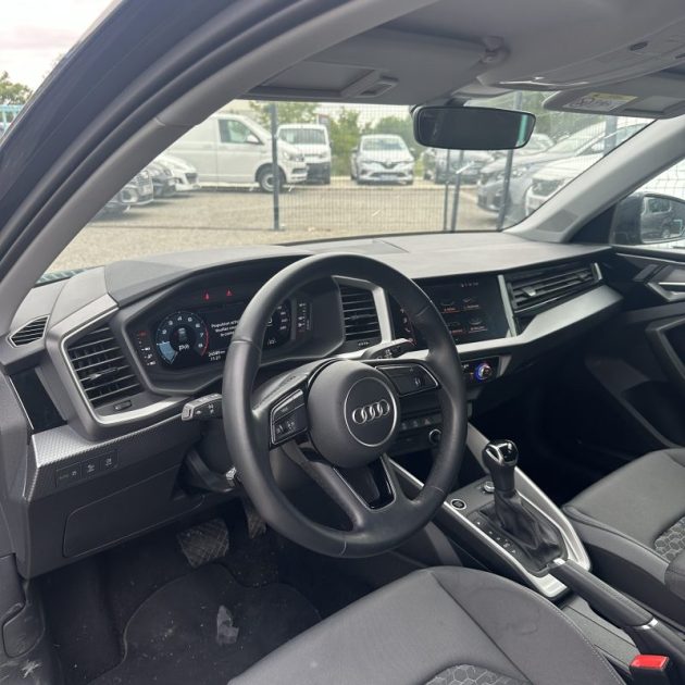 AUDI A1 SPORTBACK 30 TFSI 110 CV Advanced 2 S-tronic Garantie 12 Mois Gris Manhattan 1ere Main TVA 