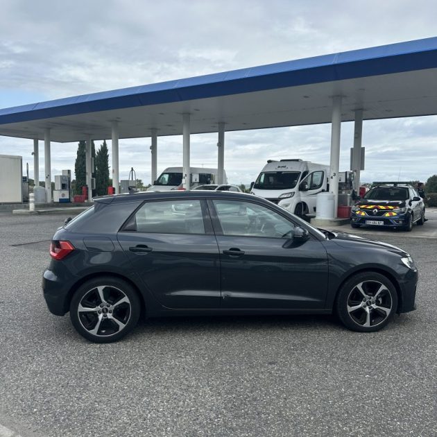 AUDI A1 SPORTBACK 30 TFSI 110 CV Advanced 2 S-tronic Garantie 12 Mois Gris Manhattan 1ere Main TVA 