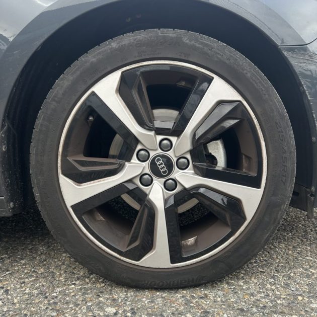 AUDI A1 SPORTBACK 30 TFSI 110 CV Advanced 2 S-tronic Garantie 12 Mois Gris Manhattan 1ere Main TVA 