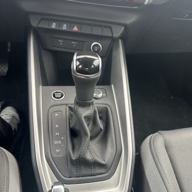 AUDI A1 SPORTBACK 30 TFSI 110 CV Advanced 2 S-tronic Garantie 12 Mois Gris Manhattan 1ere Main TVA 