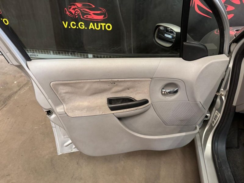 CITROEN C3 1.6 HDI 110 EXCLUSIVE 