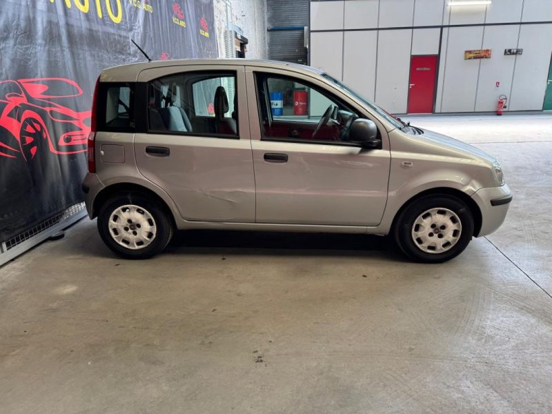 FIAT PANDA 1.2i 69 Confort 