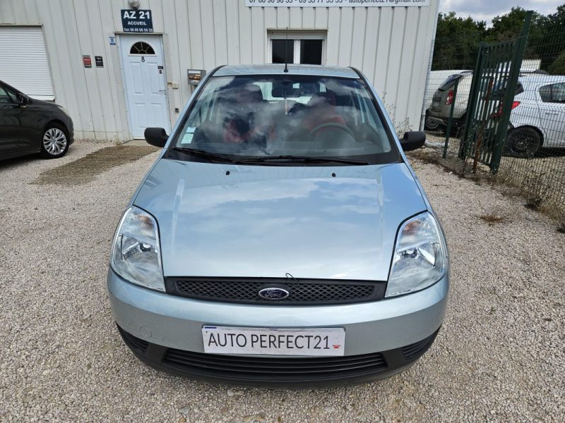 FORD FIESTA 2004