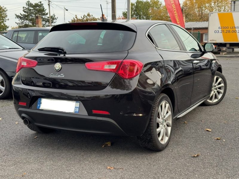 ALFA ROMEO  GIULIETTA  2013