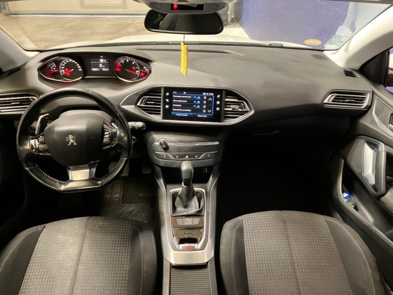PEUGEOT 308 1.5 HDi 130ch Allure Business Boite Auto