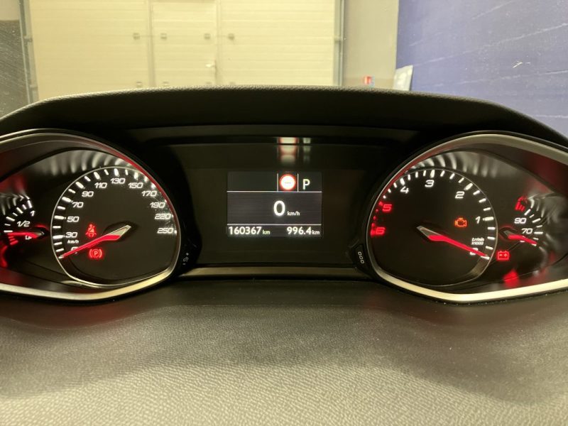 PEUGEOT 308 1.5 HDi 130ch Allure Business Boite Auto