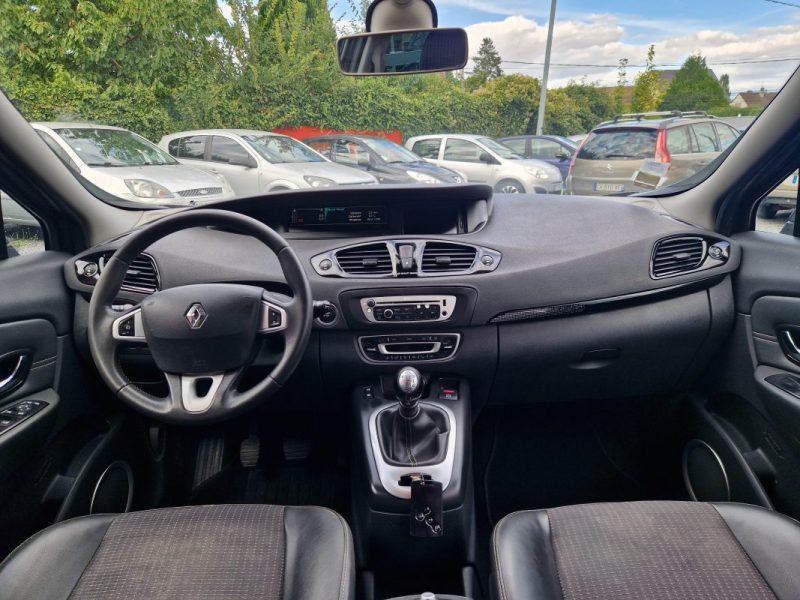 RENAULT MEGANE SCENIC III PHASE 2 2012