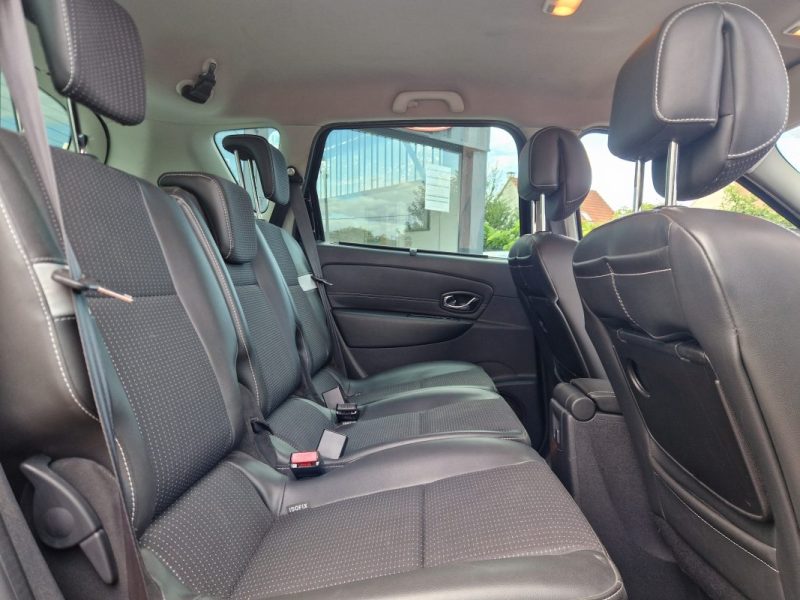 RENAULT MEGANE SCENIC III PHASE 2 2012