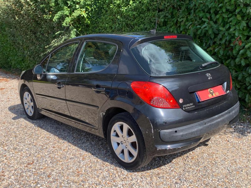 PEUGEOT 207 2008 1.6 HDI 90 EXECUTIVE