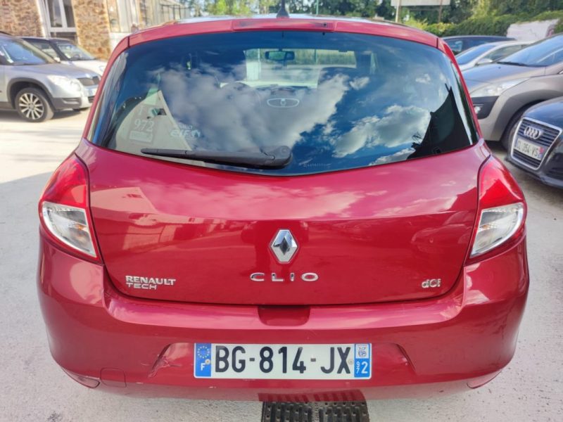 RENAULT CLIO III Dynamique TomTom Euro 5 dCi 75 eco2