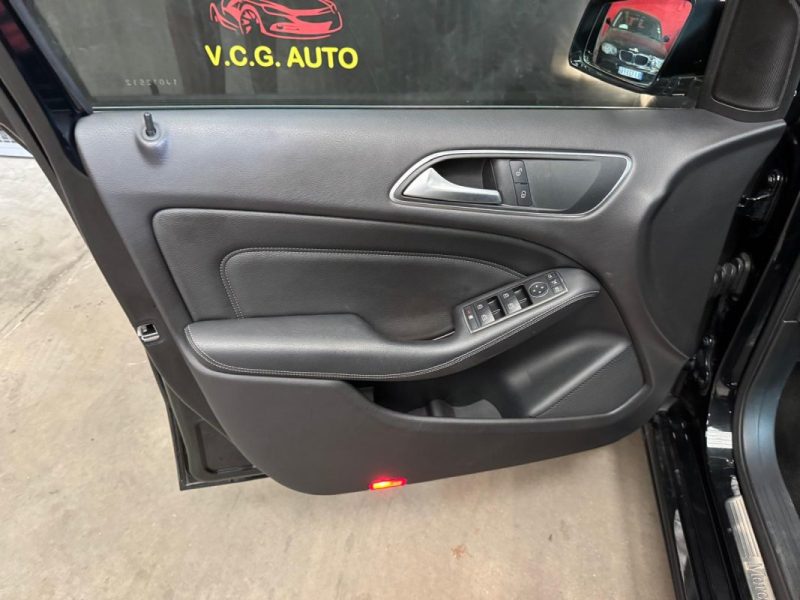 MERCEDES CLASSE B 200 BlueEFFICIENCY 156 Classic 