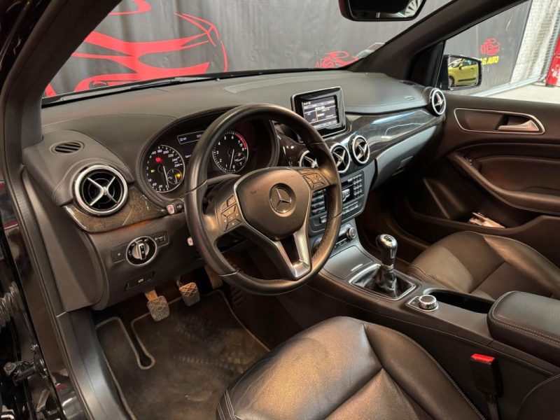 MERCEDES CLASSE B 200 BlueEFFICIENCY 156 Classic 